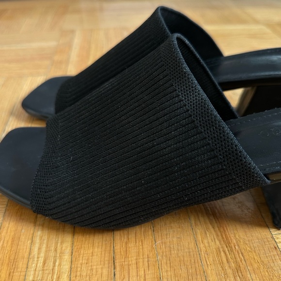 Black Slide Sandals - Open-toe - Heels - US Women’s 38 - SHEIN - Picture 5 of 6